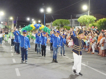 Prefeitura realiza desfile em comemoração os 200 anos de Independência do Brasil