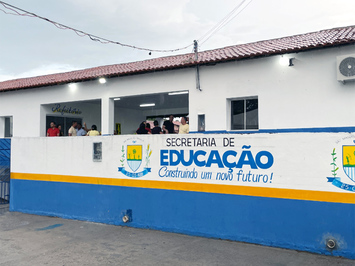 Pompilim entrega reforma e ampliação de escola na comunidade Brejo da Onça