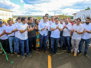 Rafael Fonteles inaugura trecho da PI-120 que liga São Miguel do Tapuio a Pimenteiras