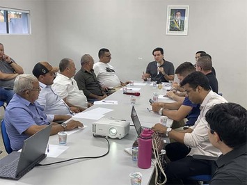 Municípios buscam soluções para lixões em evento sediado em São Miguel do Tapuio